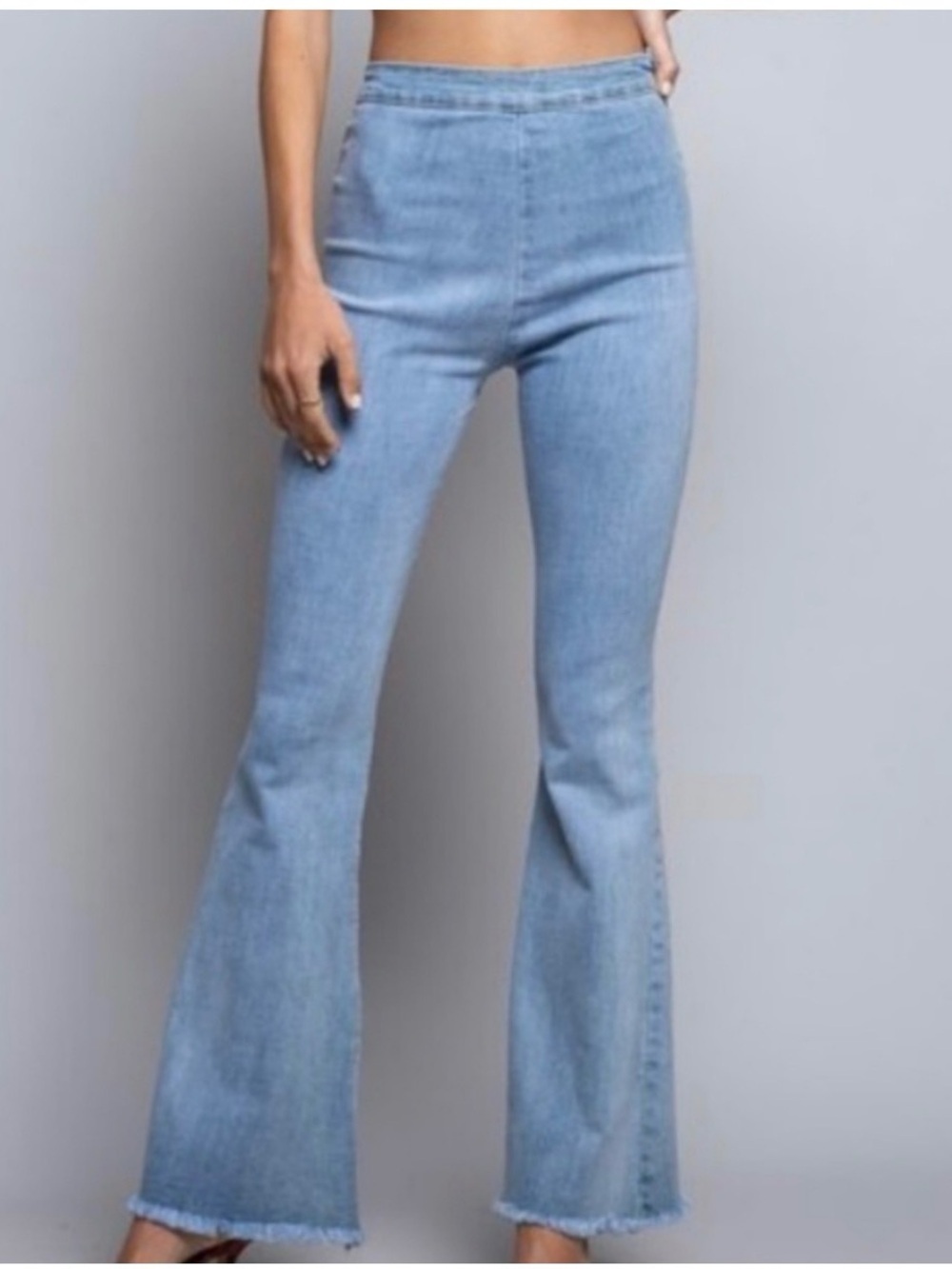 POL High-Waist Light Blue Flare Jeans Raw Hem Size Small